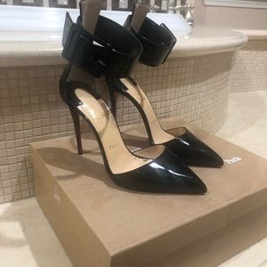 Christian Louboutin size 39 halter heels